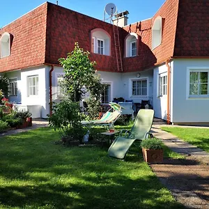  Apartment Hawei In - Doppelhaushälfte Mit Garten Und Pool Zur Mitbenutzung